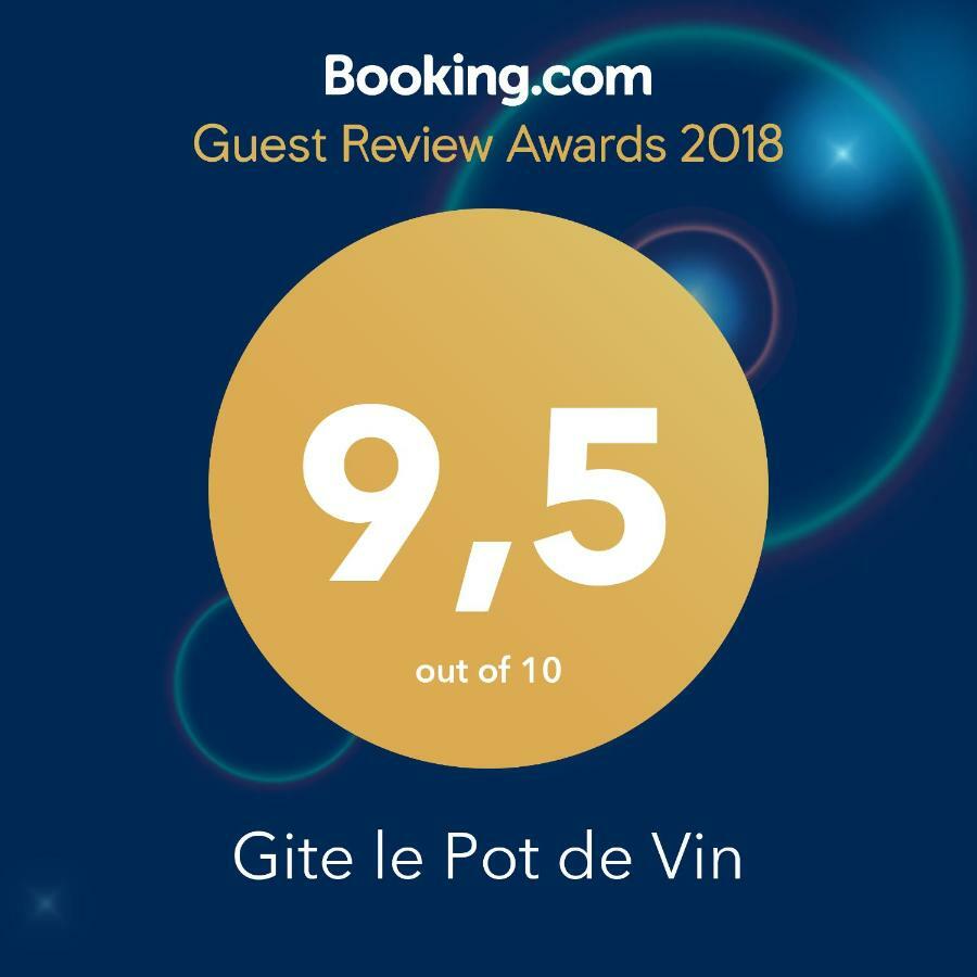 Gite Le Pot De Vin Lancié Kültér fotó