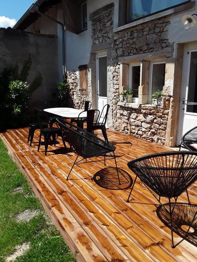Gite Le Pot De Vin Lancié Kültér fotó